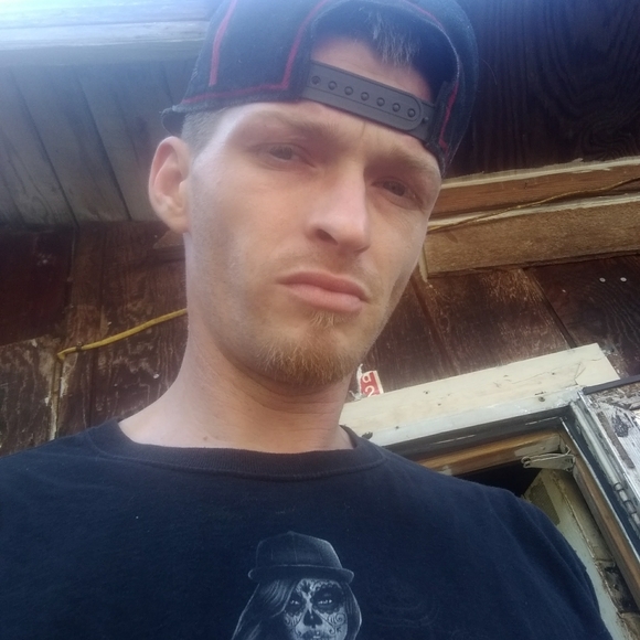 Meet your Posher, Chris - Picture 2 of 2